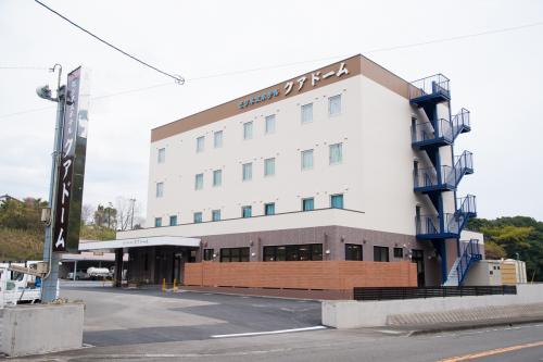 ビジネスホテルクアドーム